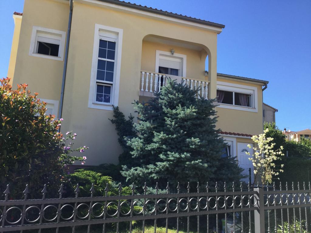 זאדאר Holiday House Lilija מראה חיצוני תמונה